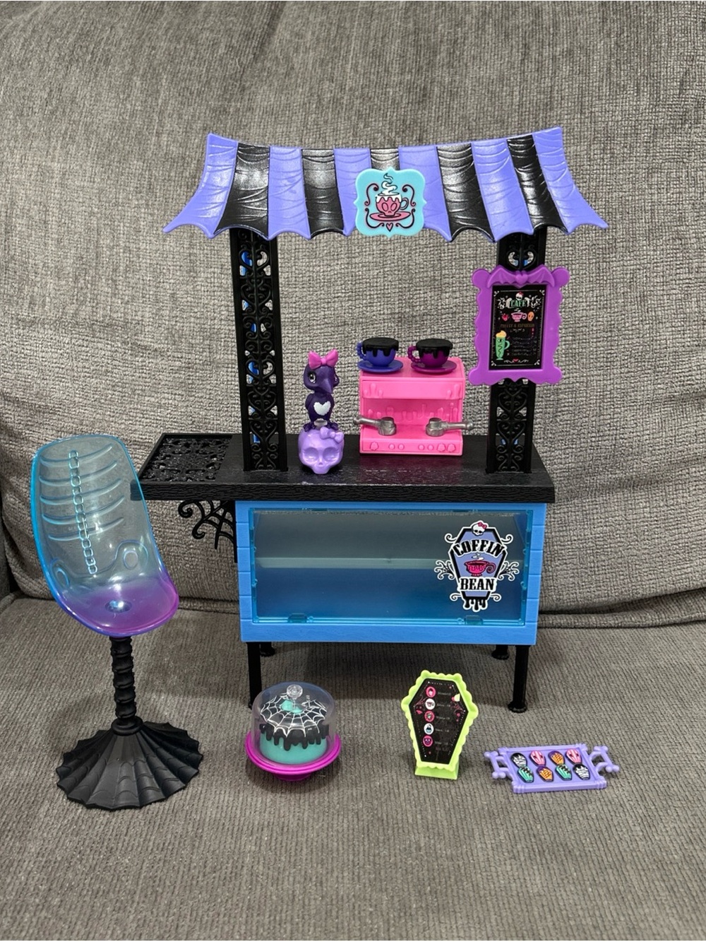 Monster High Coffin Bean Cafe Playset With Chair Accessories Lot